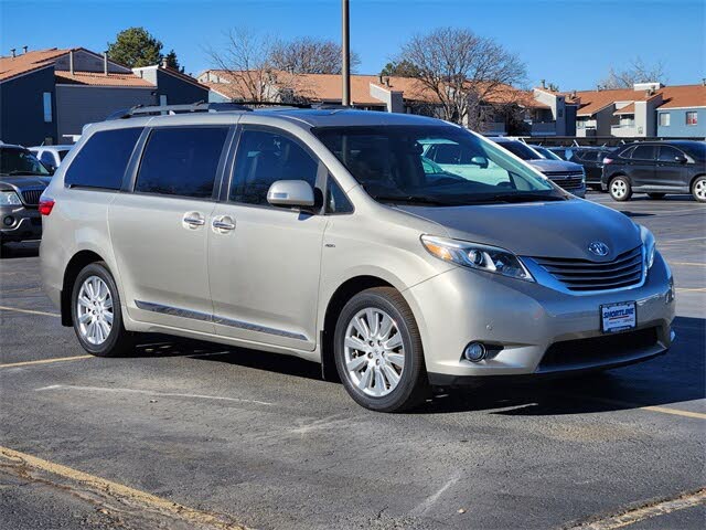 2017 Toyota Sienna Limited Premium 7-Passenger AWD