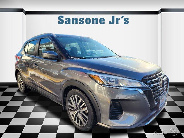 2022 Nissan Kicks SV FWD