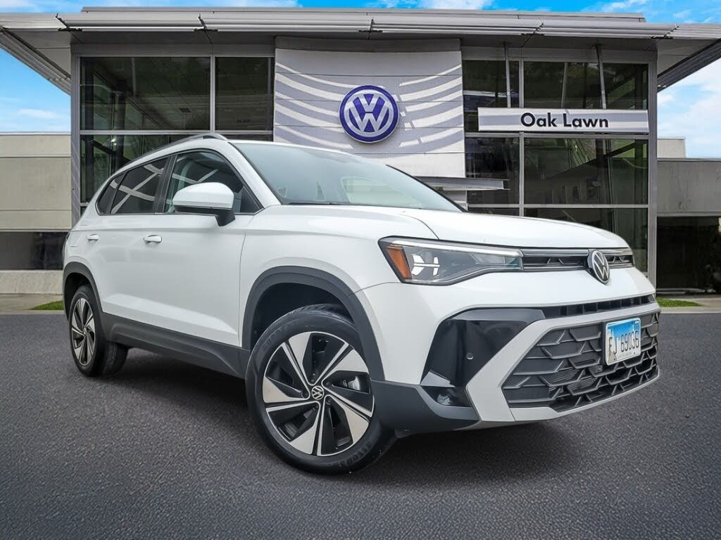 2025 Volkswagen Taos SE 4Motion