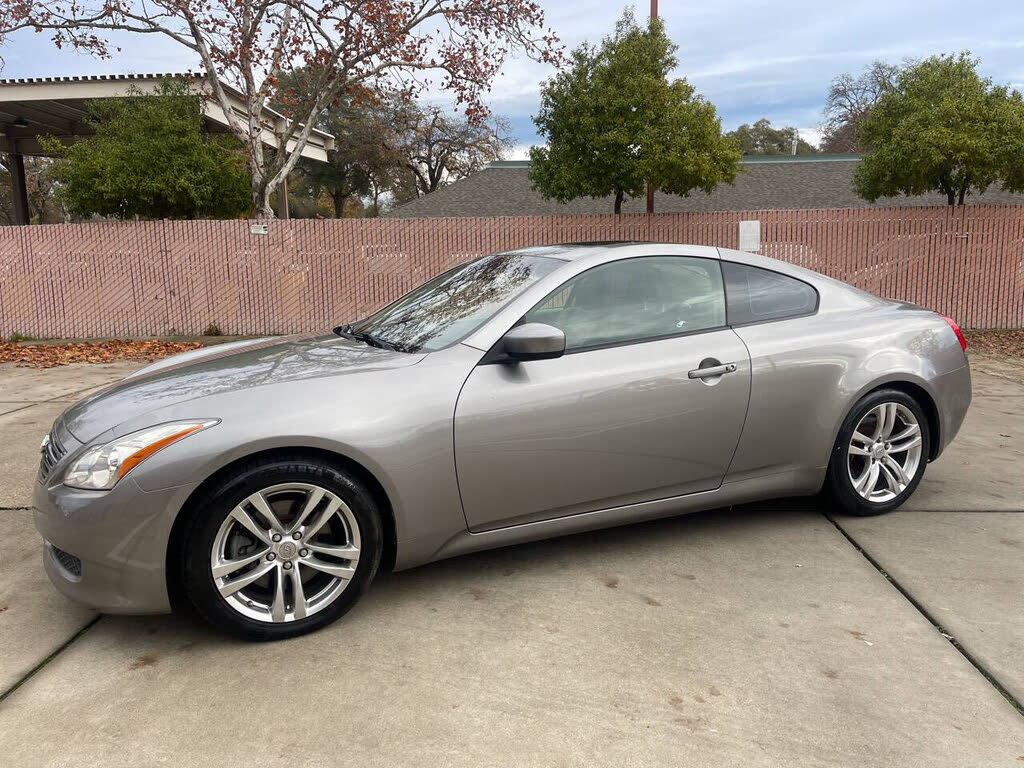 2009 INFINITI G37 Journey Coupe RWD
