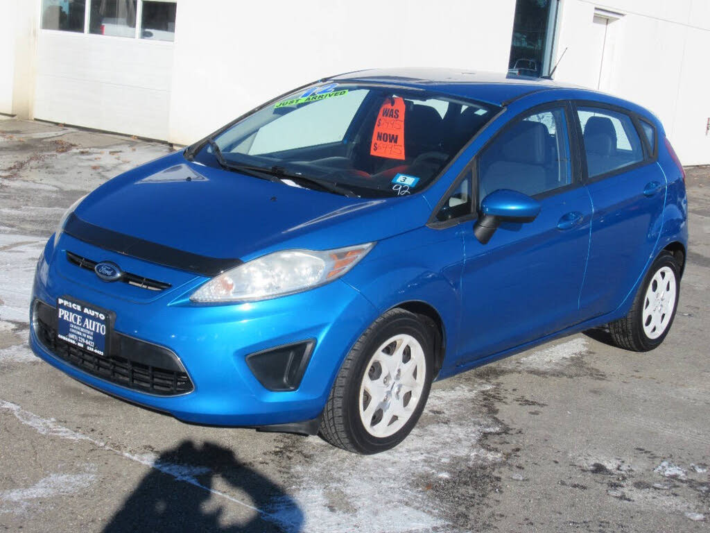 2012 Ford Fiesta SE Hatchback