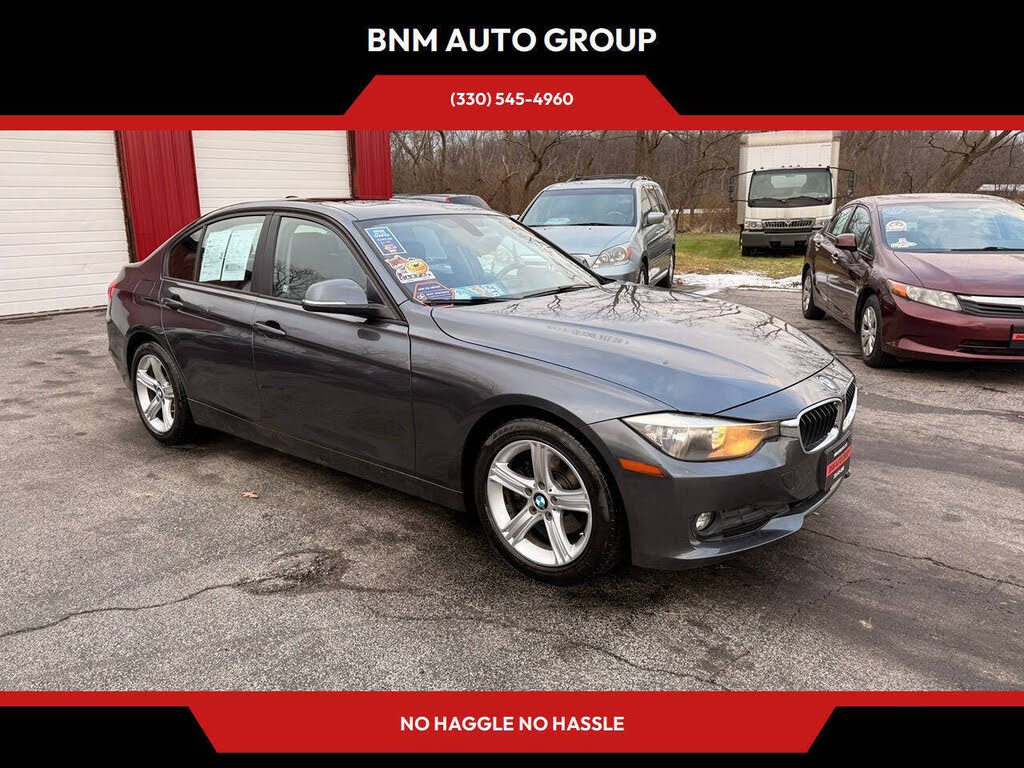 2013 BMW 3 Series 320i Sedan RWD