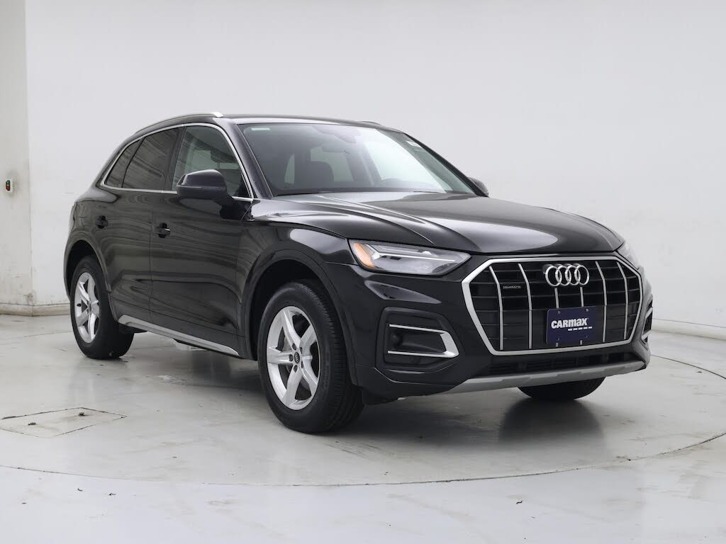 2023 Audi Q5 quattro Premium 40 TFSI