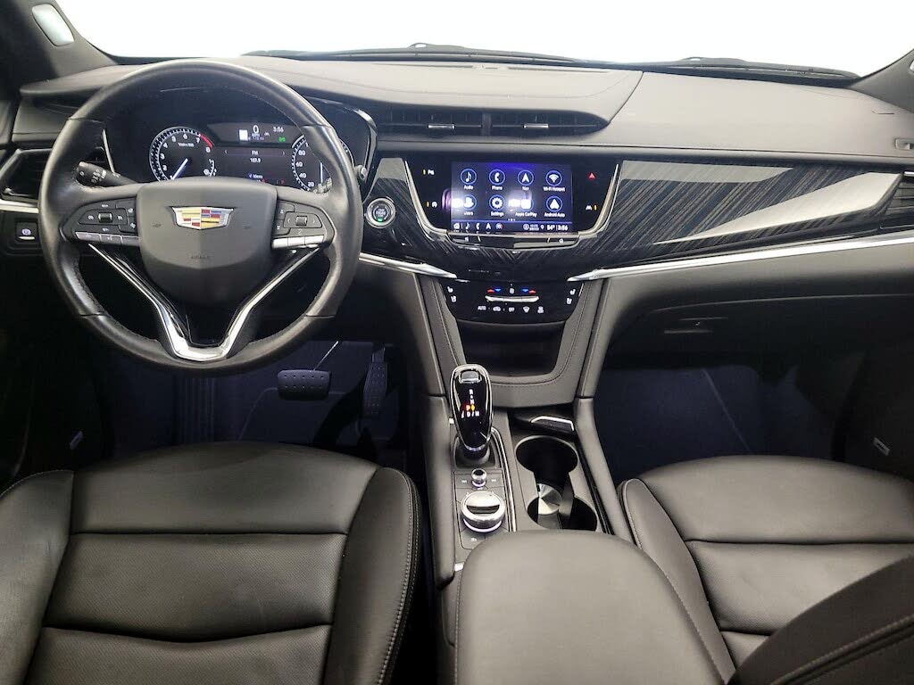 2025 Cadillac XT6 Premium Luxury FWD