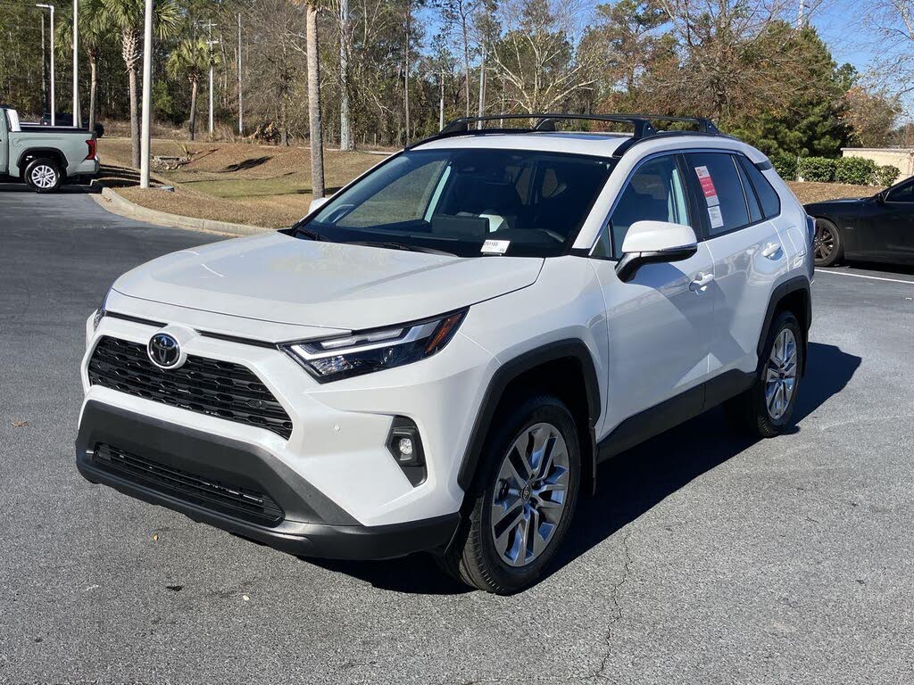 2025 Toyota RAV4 XLE Premium FWD