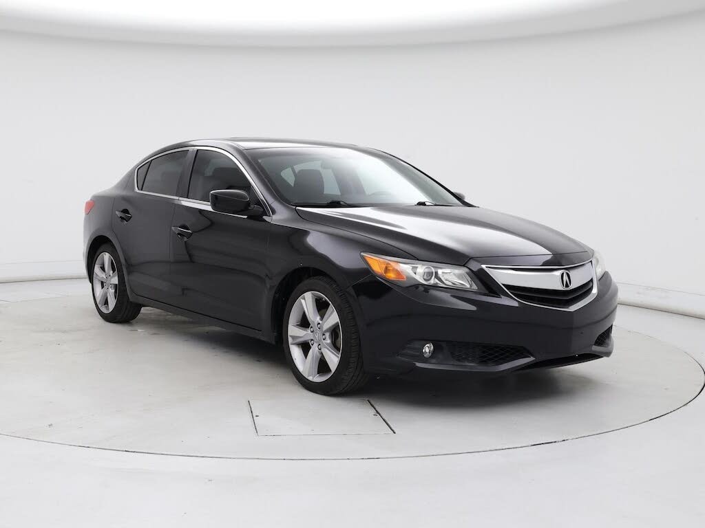 2014 Acura ILX 2.0L FWD with Technology Package
