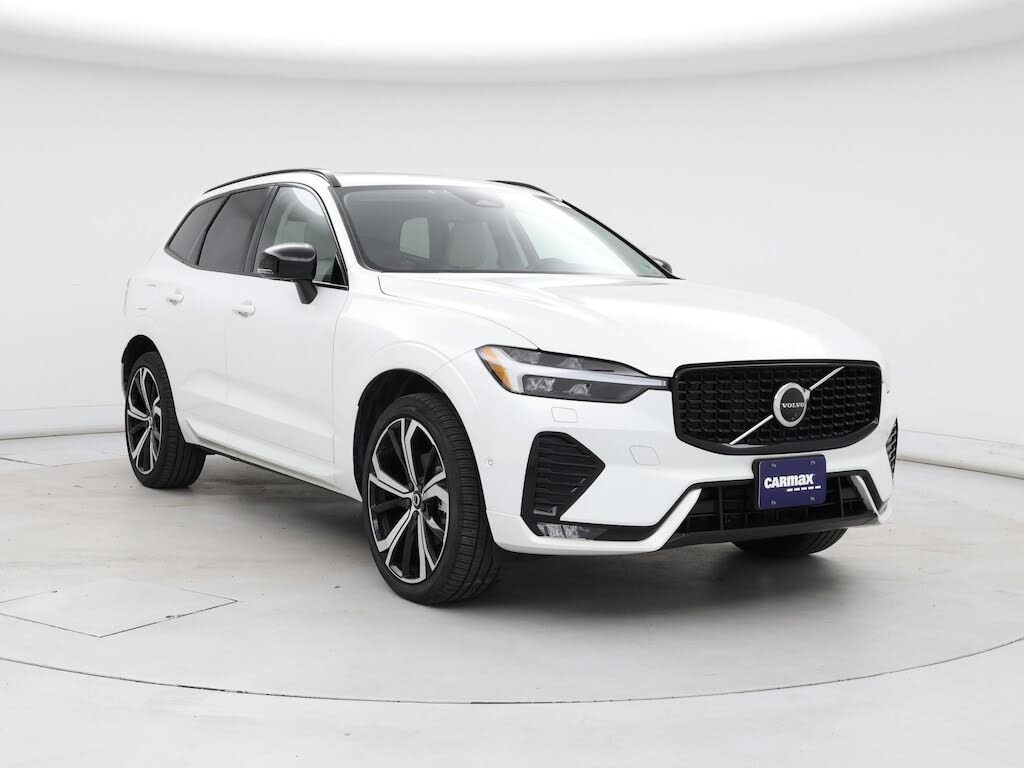 2025 Volvo XC60 B5 Ultra Dark Theme AWD