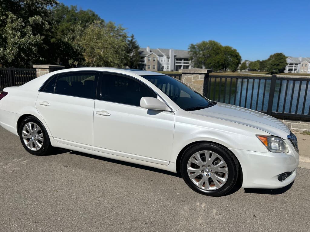 2008 Toyota Avalon XLS