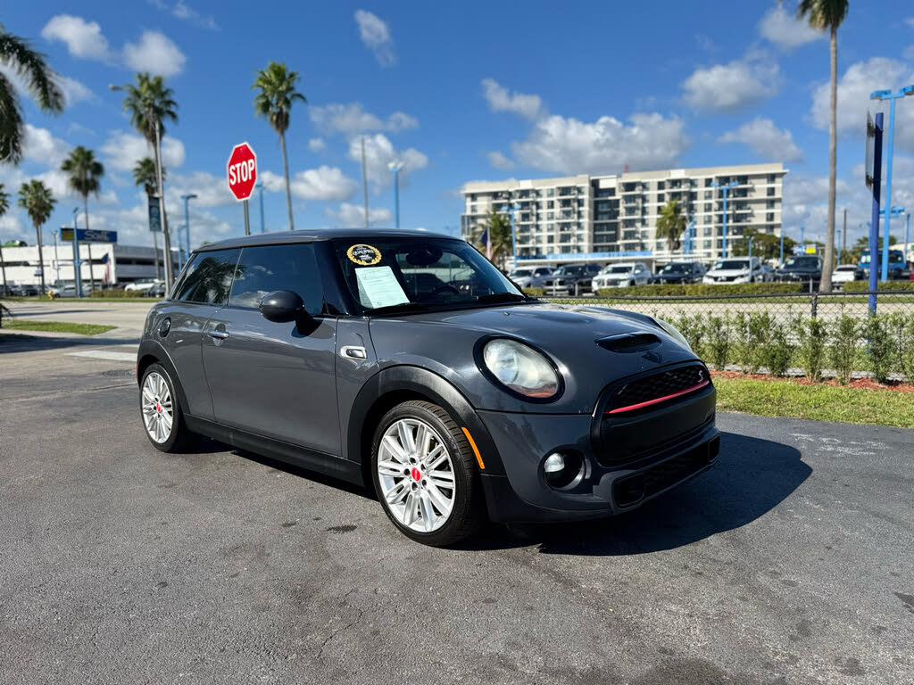 2014 MINI Cooper S Hatchback FWD