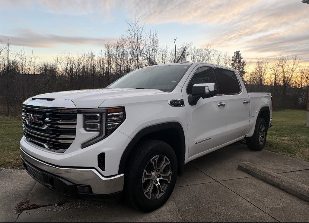 2025 GMC Sierra 1500 SLT Crew Cab 4WD