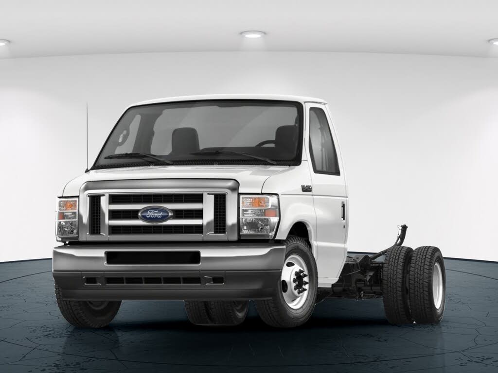 2024 Ford E-Series Chassis E-450 SD Cutaway 176 DRW RWD