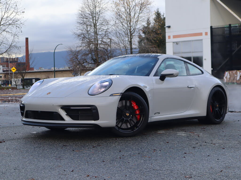 Porsche 911 Carrera GTS Coupe RWD 2024