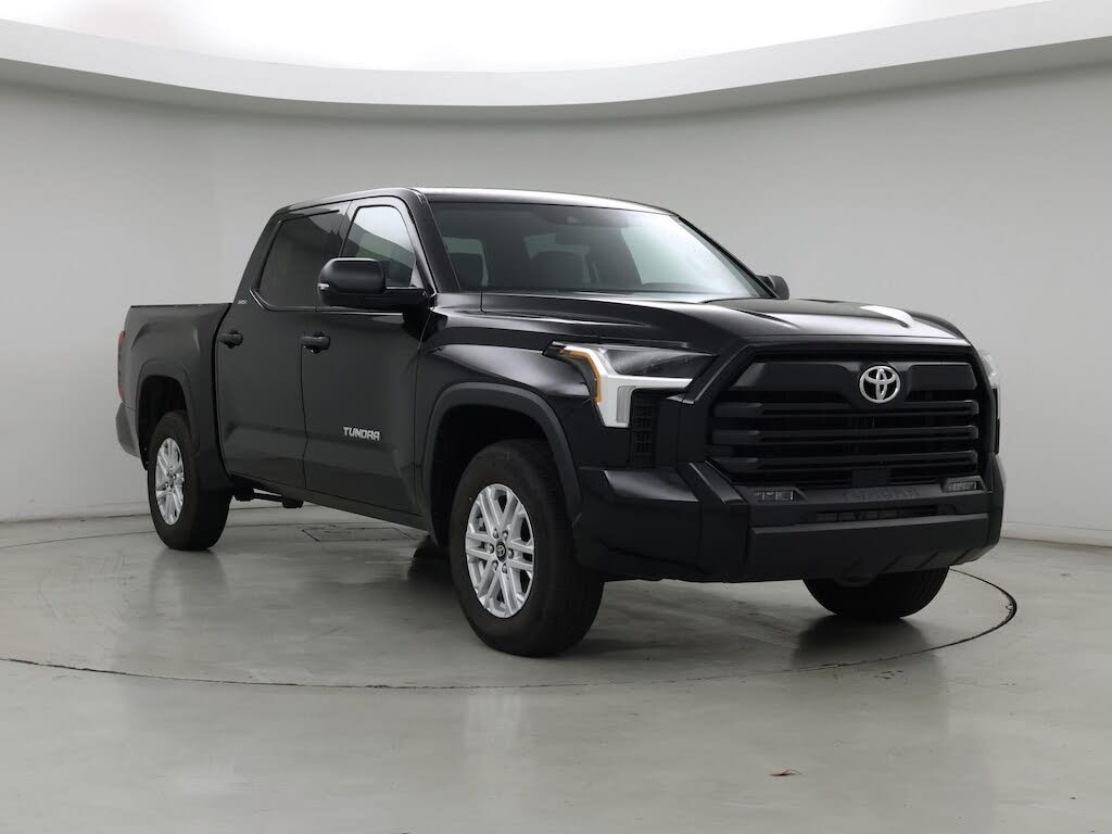 2025 Toyota Tundra SR5 CrewMax Cab 4WD