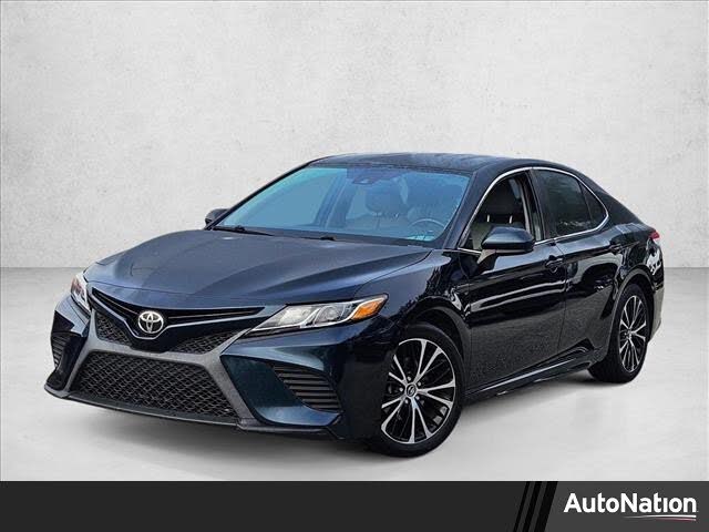2019 Toyota Camry SE FWD