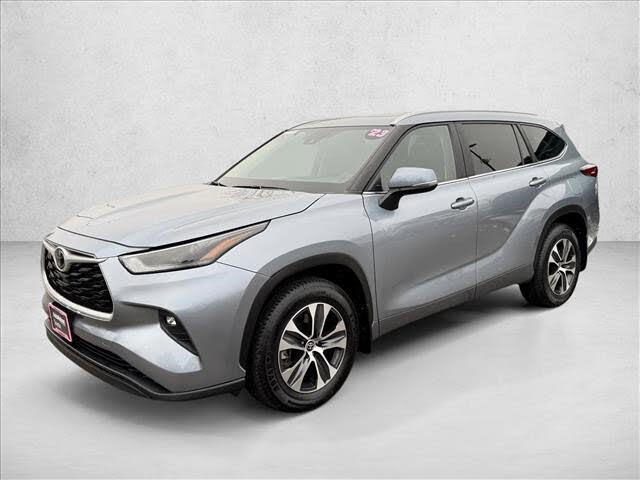 2023 Toyota Highlander XLE AWD