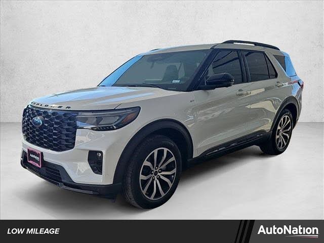 2025 Ford Explorer ST-Line RWD