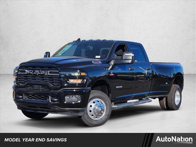 2025 RAM 3500 Big Horn Crew Cab 4WD