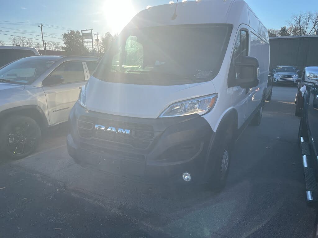 2019 RAM ProMaster 1500 136 Low Roof Cargo Van FWD
