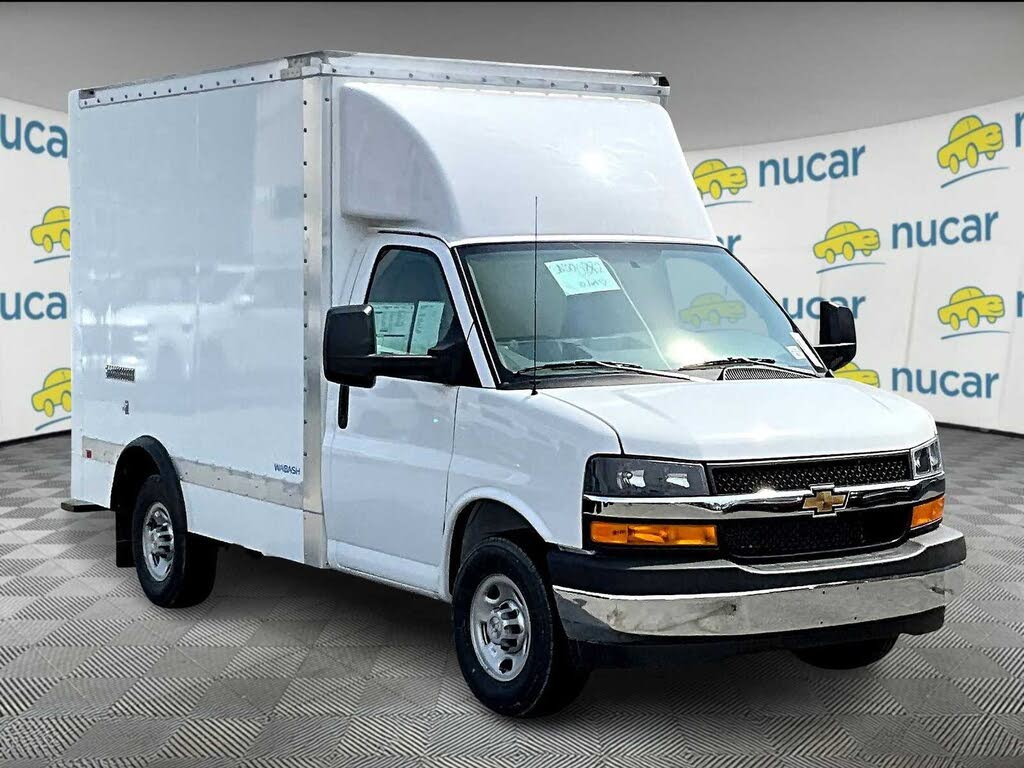 2025 Chevrolet Express Chassis 3500 Cutaway 139