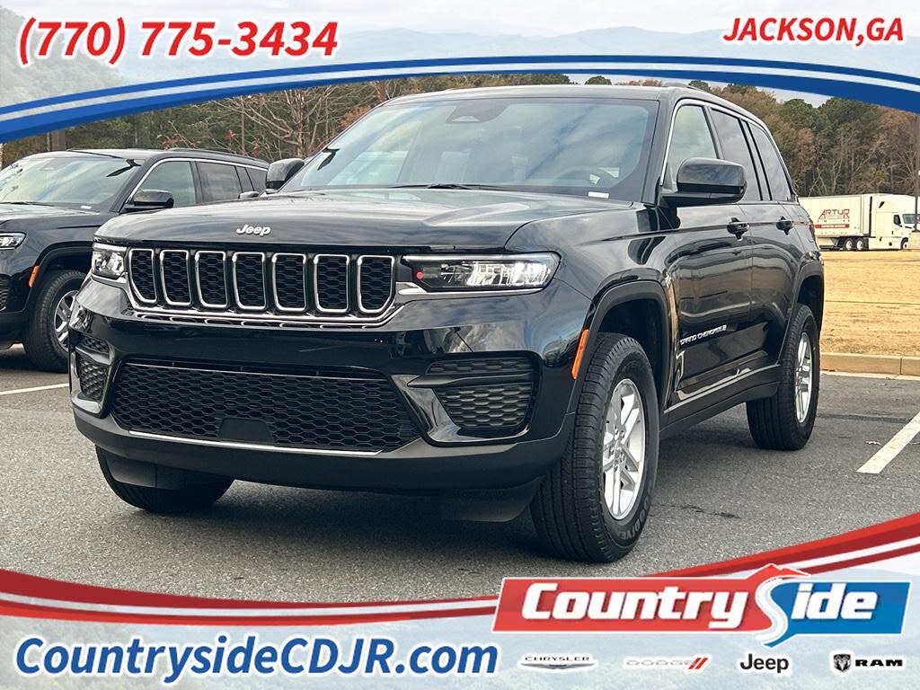 2025 Jeep Grand Cherokee Laredo RWD