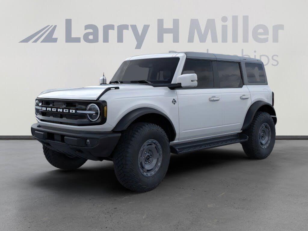 2025 Ford Bronco Outer Banks 4-Door 4WD