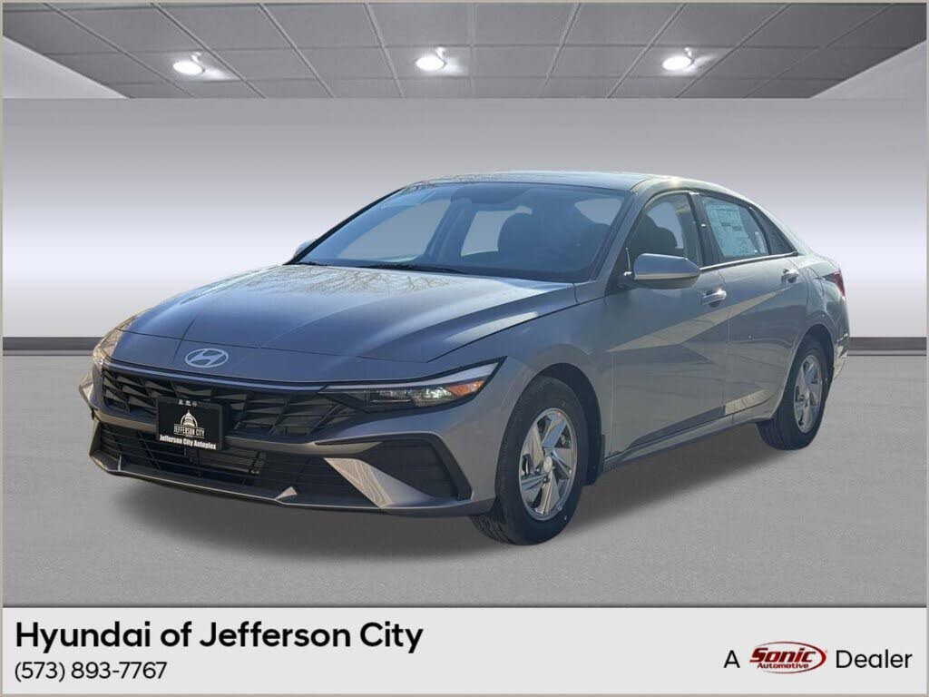 2026 Hyundai Elantra SE FWD