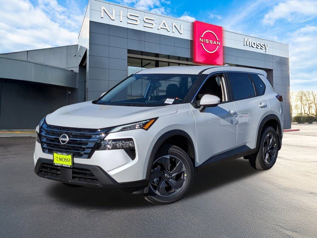 2026 Nissan Rogue SV FWD