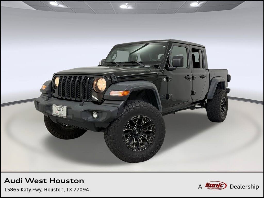 2020 Jeep Gladiator Sport S Crew Cab 4WD