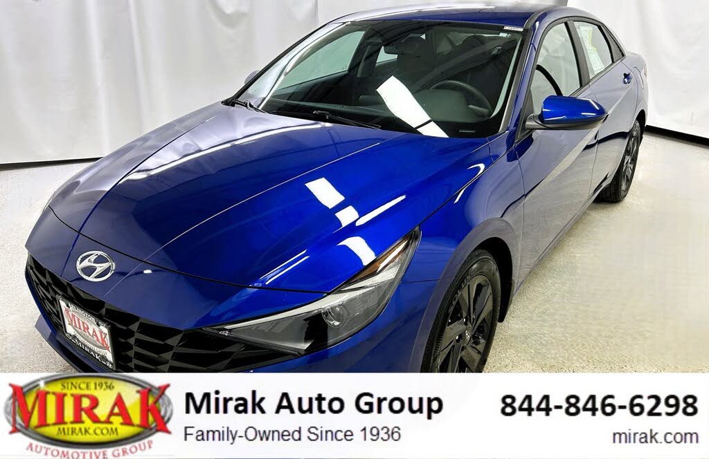 2023 Hyundai Elantra SEL FWD