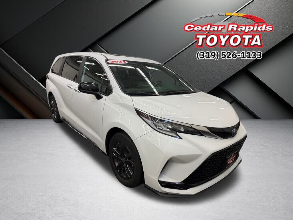 2024 Toyota Sienna XSE 7-Passenger AWD