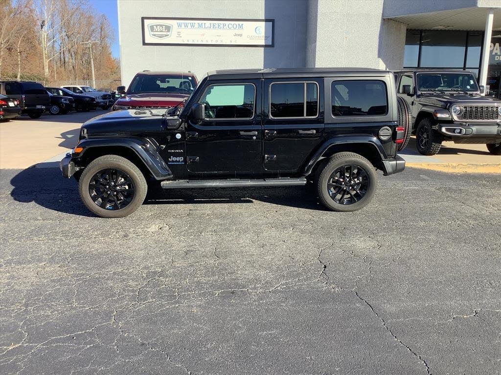 2023 Jeep Wrangler 4xe Sahara 4WD