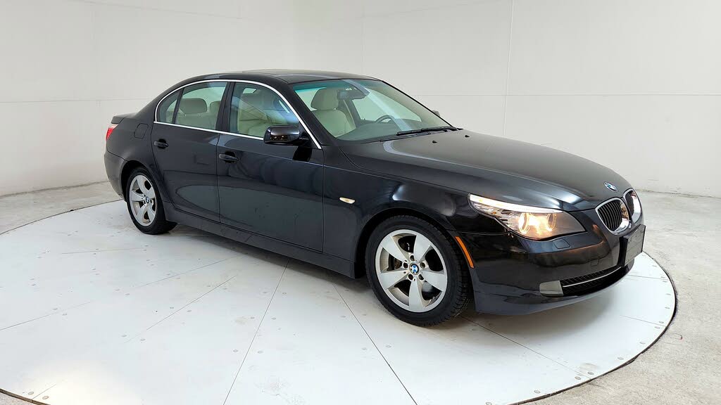 2008 BMW 5 Series 528i Sedan RWD