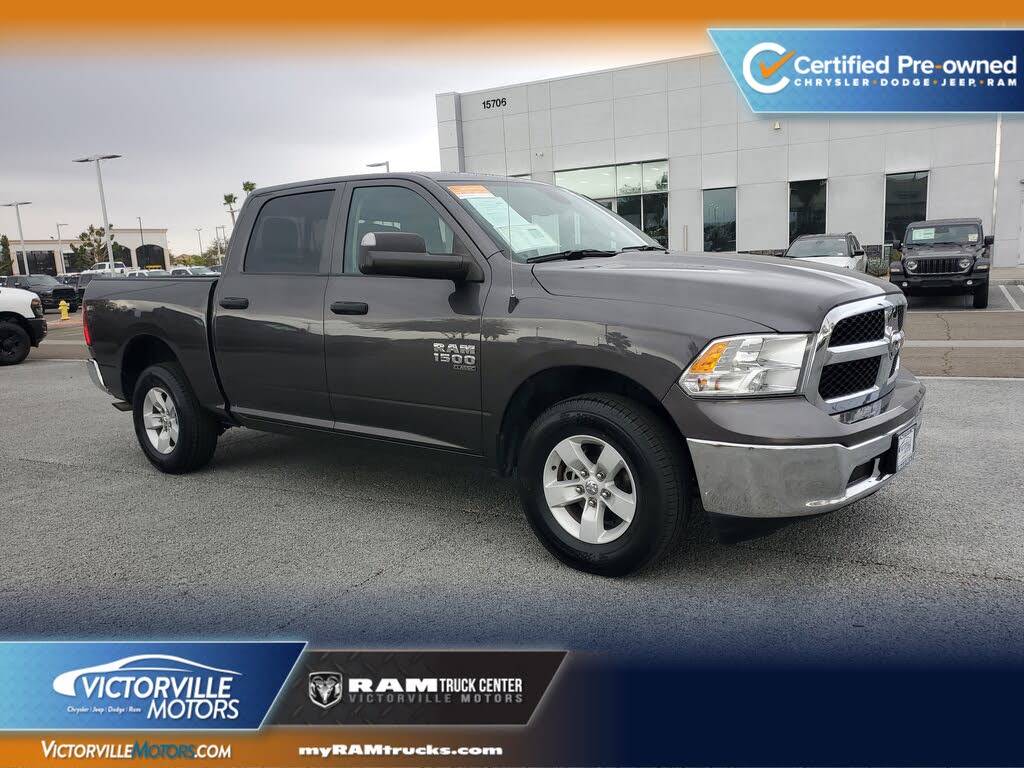 2023 RAM 1500 Classic SLT Crew Cab 4WD