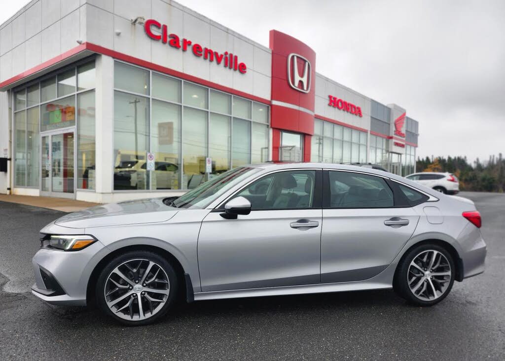 Honda Civic Touring FWD 2022