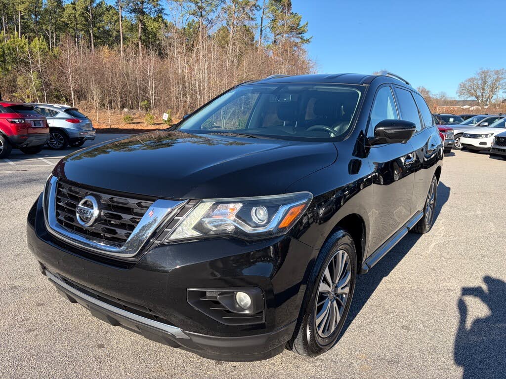 2018 Nissan Pathfinder SL