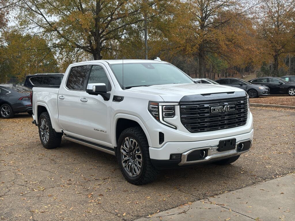 2023 GMC Sierra 1500 Denali Ultimate Crew Cab 4WD