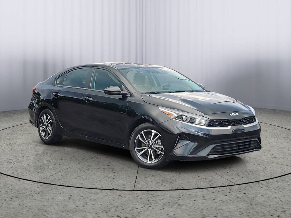 2024 Kia Forte LXS FWD
