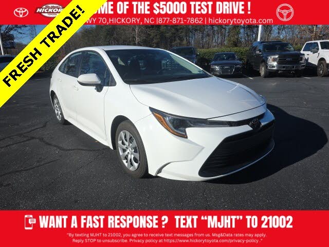 2025 Toyota Corolla LE FWD