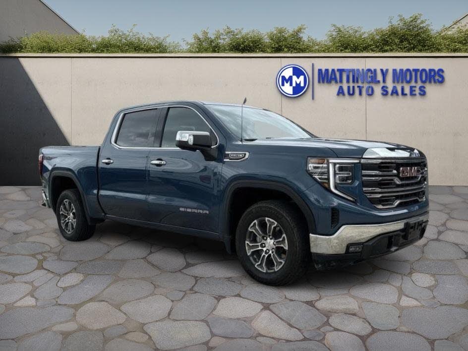 2024 GMC Sierra 1500 SLT Crew Cab RWD