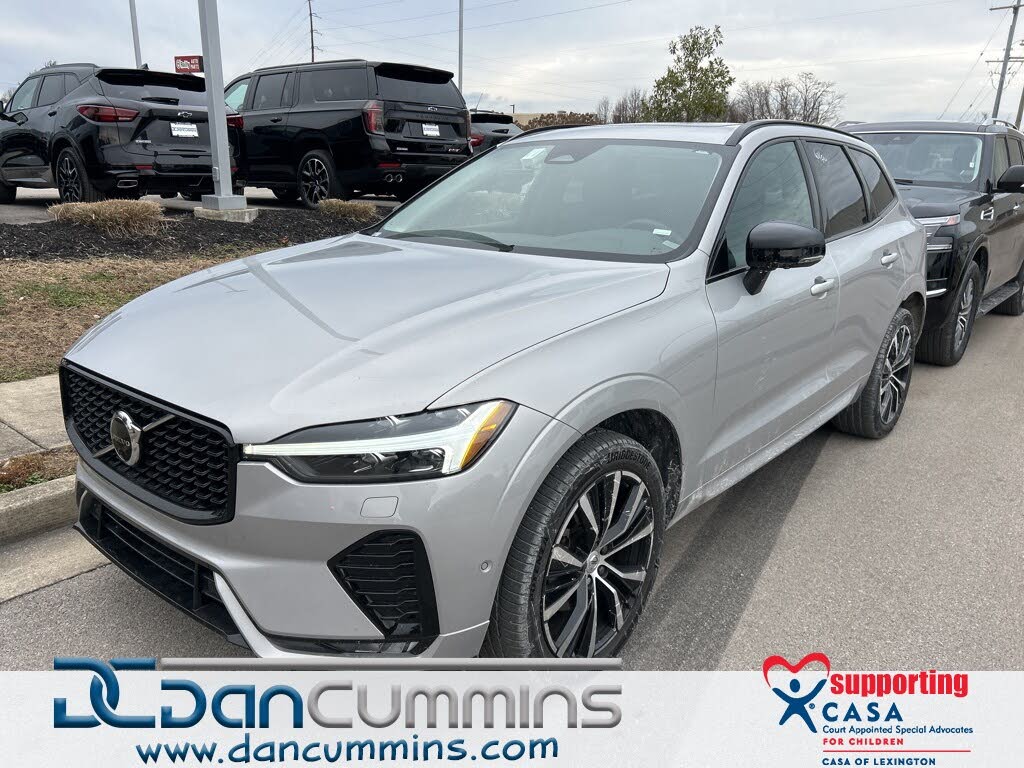 2024 Volvo XC60 B5 Plus Dark Theme AWD