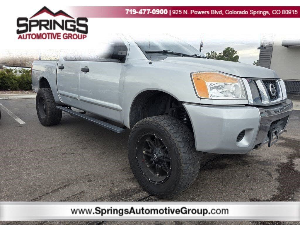 2010 Nissan Titan SE Crew Cab 4WD