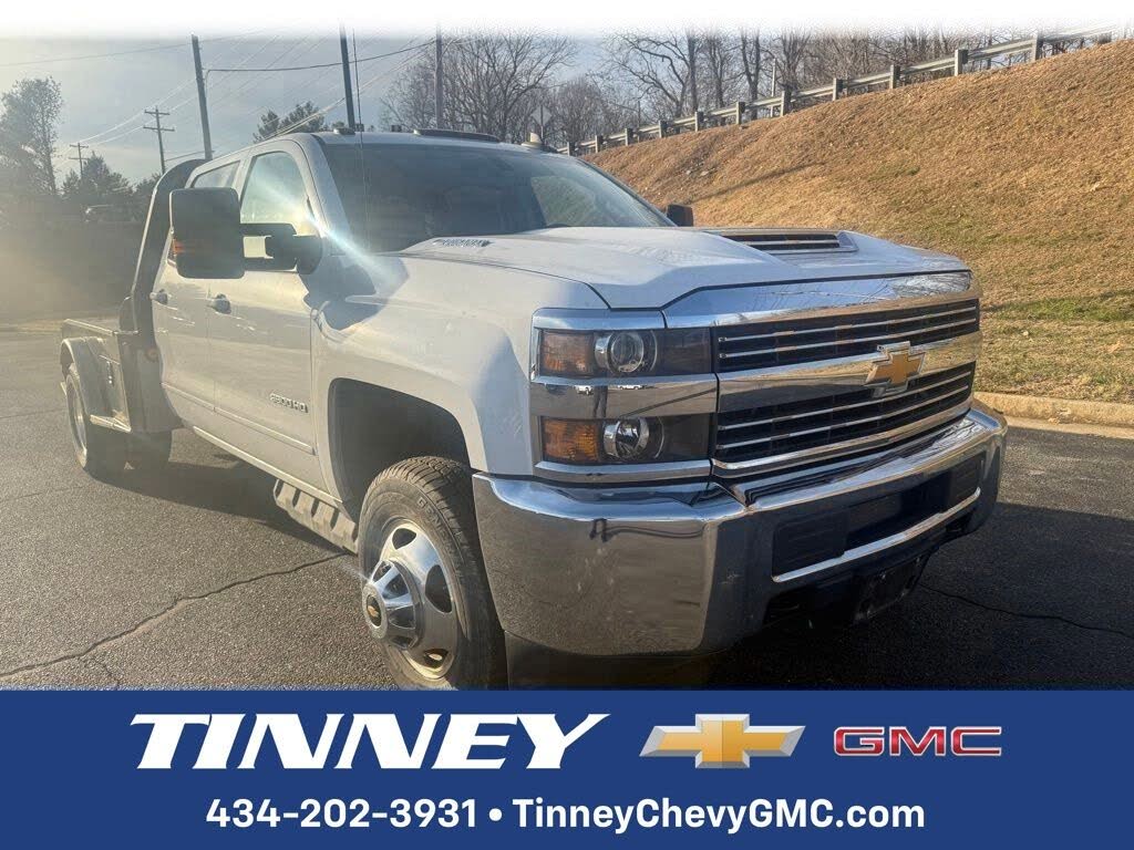 2017 Chevrolet Silverado 3500HD LT Crew Cab LB DRW 4WD