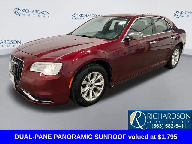 2016 Chrysler 300 Limited RWD