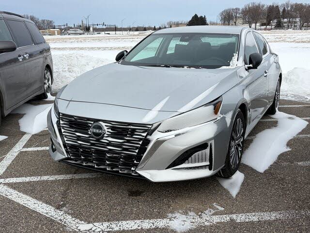 2024 Nissan Altima 2.5 SV FWD