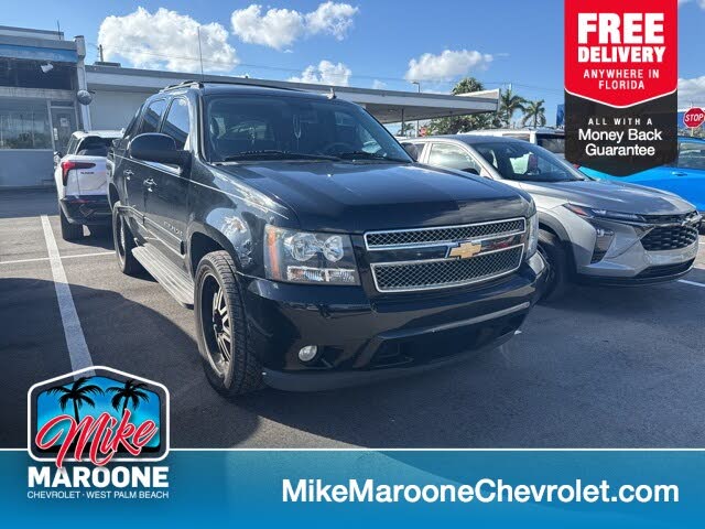 2013 Chevrolet Avalanche LT Black Diamond Edition RWD