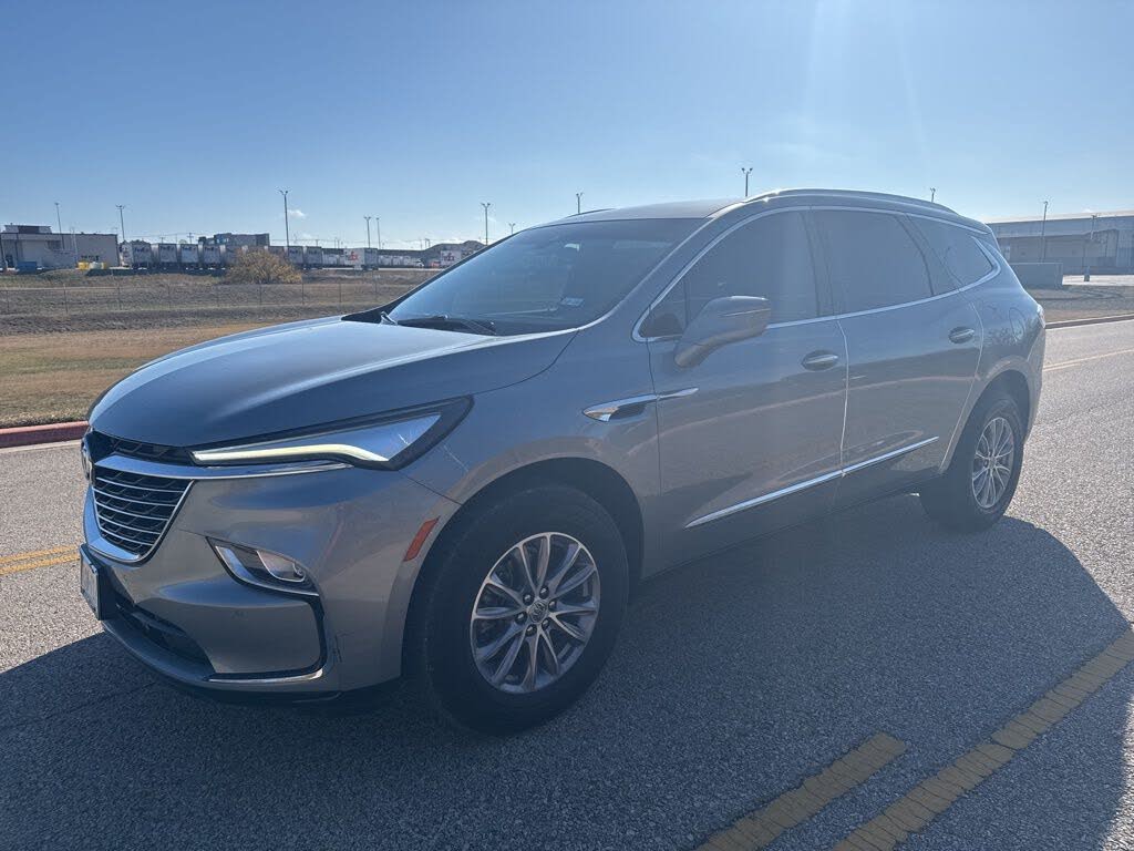 2024 Buick Enclave Essence FWD