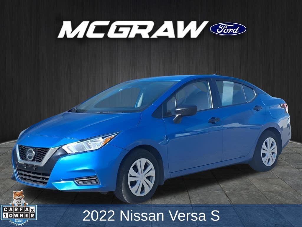 2022 Nissan Versa S FWD