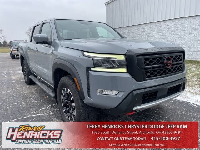 2022 Nissan Frontier PRO-4X Crew Cab 4WD