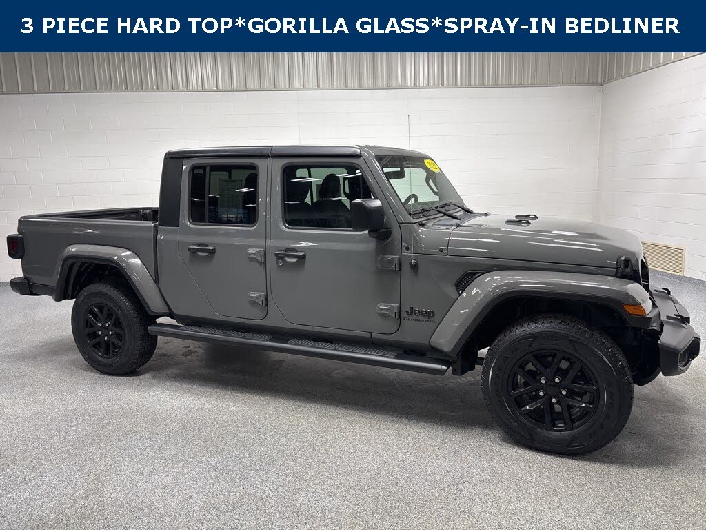 2022 Jeep Gladiator Altitude Crew Cab 4WD