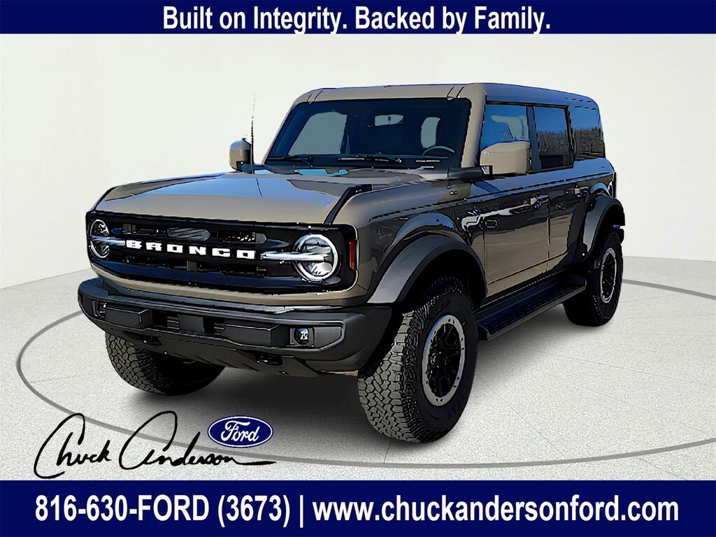 2025 Ford Bronco Outer Banks 4-Door 4WD